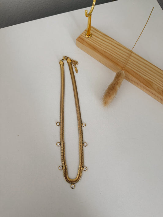Safira necklace