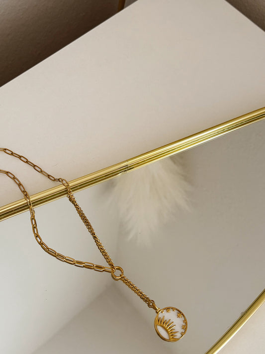 Precious necklace