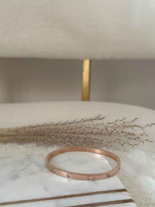 Edgy bangle (rose gold)